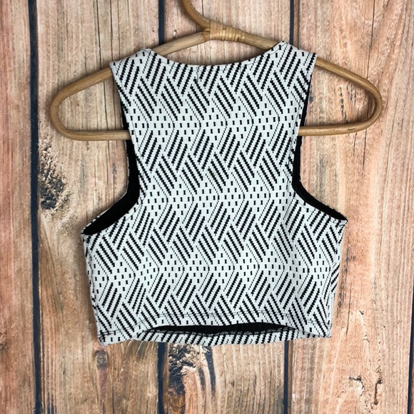 Forever 21 crop top - Picture 4 of 5